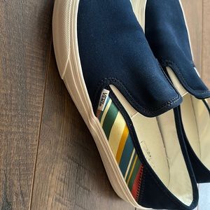 Vans Women’s 11 navy men’s 9.5 RAD rainbow on side